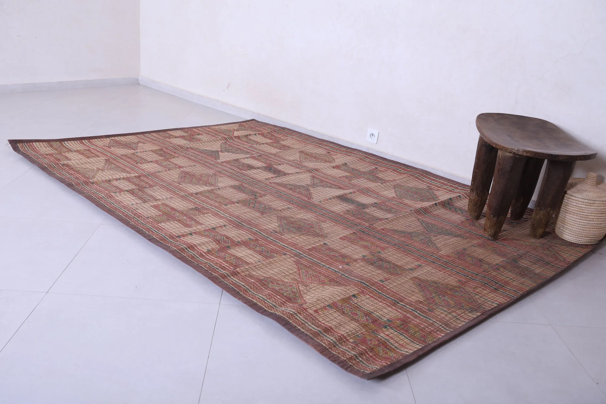Tuareg rug 6.1 X 9.2 Feet