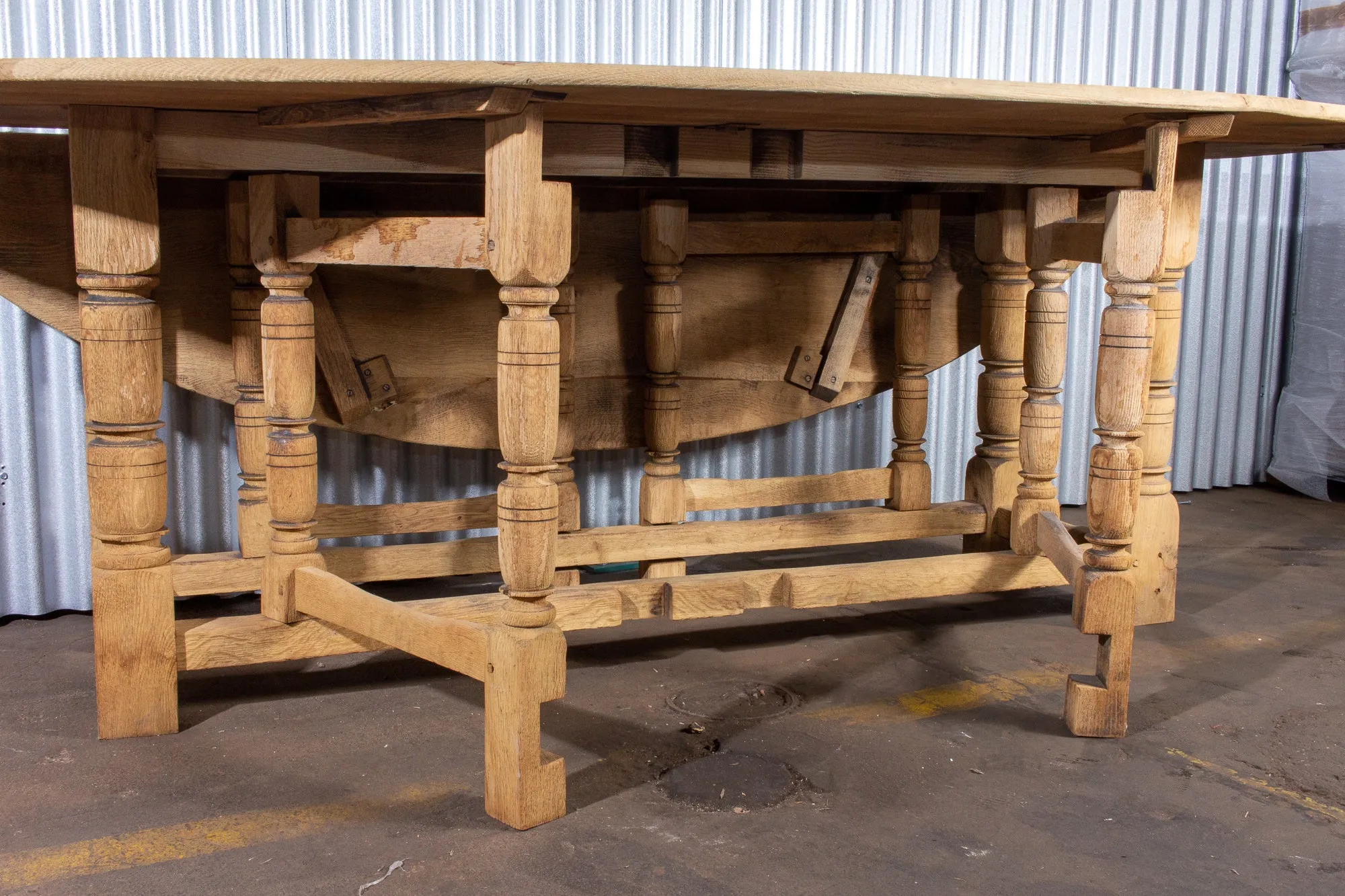 Vintage French Oak Gate Leg Drop-Leaf Table