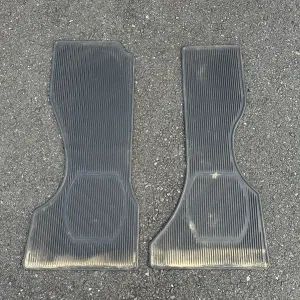 Vintage Plasticolor Floor Mats - 83-95/96 Chevy/GMC Van